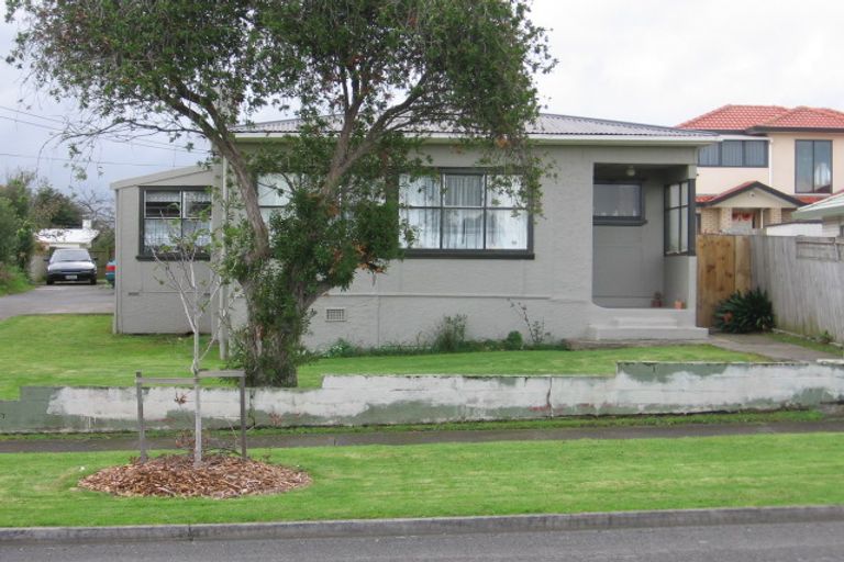 Photo of property in 14a Atkinson Avenue, Papatoetoe, Auckland, 2025