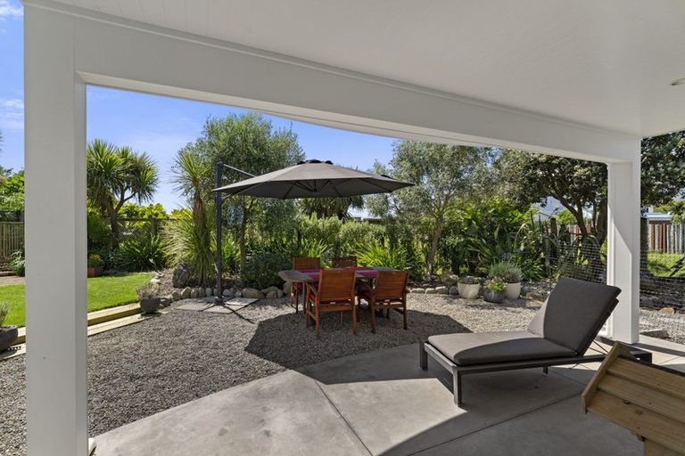 Photo of property in 155 Field Way, Waikanae Beach, Waikanae, 5036
