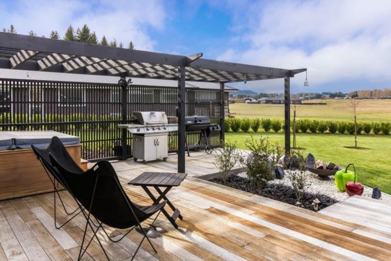 Photo of property in 45/500 Kinloch Road, Kinloch, Taupo, 3377