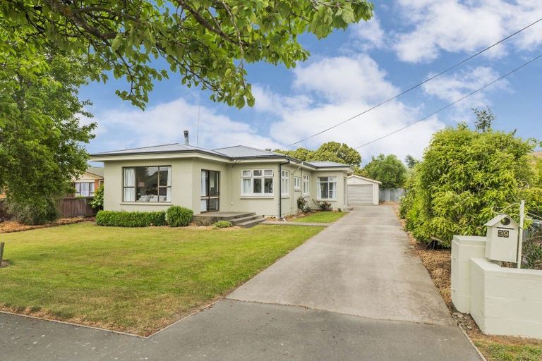 Photo of property in 39 Leeston And Lake Road, Leeston, 7632