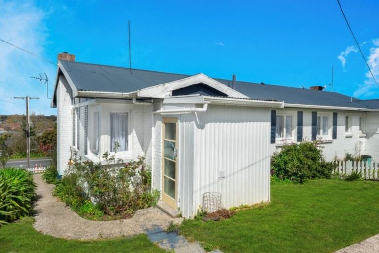 Photo of property in 2/90 Mahoe Street, Melville, Hamilton, 3206