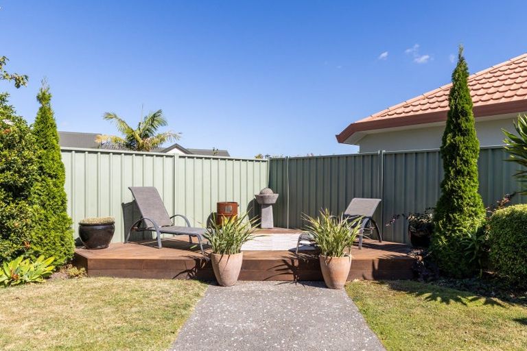 Photo of property in 2 Queens Walk, Taradale, Napier, 4112