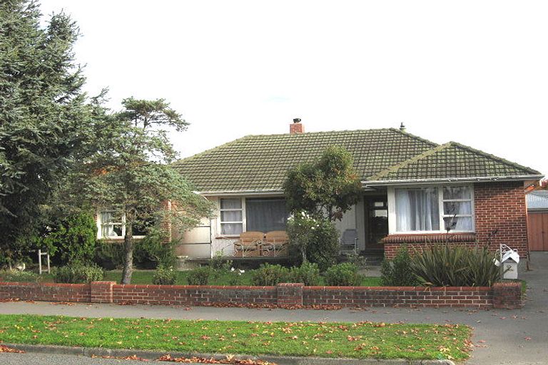 Photo of property in 51 Maidstone Road, Ilam, Christchurch, 8041