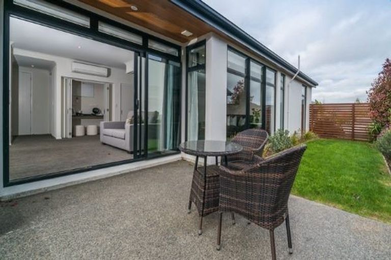 Photo of property in 21 Meyer Crescent, Halswell, Christchurch, 8025