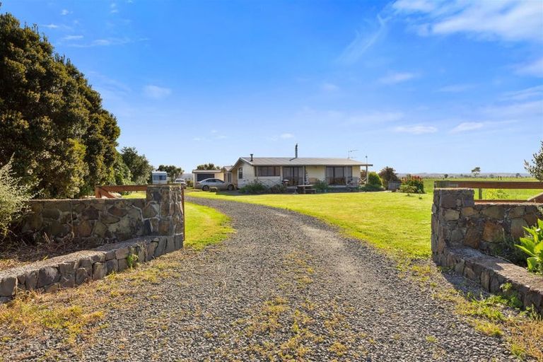 Photo of property in 117 Robertson Road, Ruawai, 0591