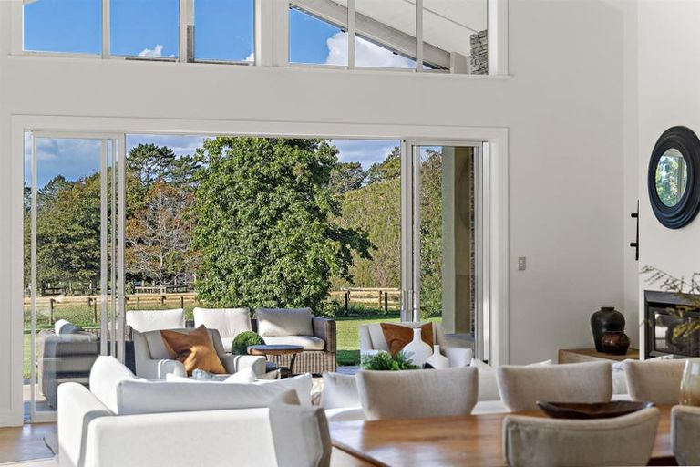 Photo of property in 5 Dysart Lane, Kumeu, 0891