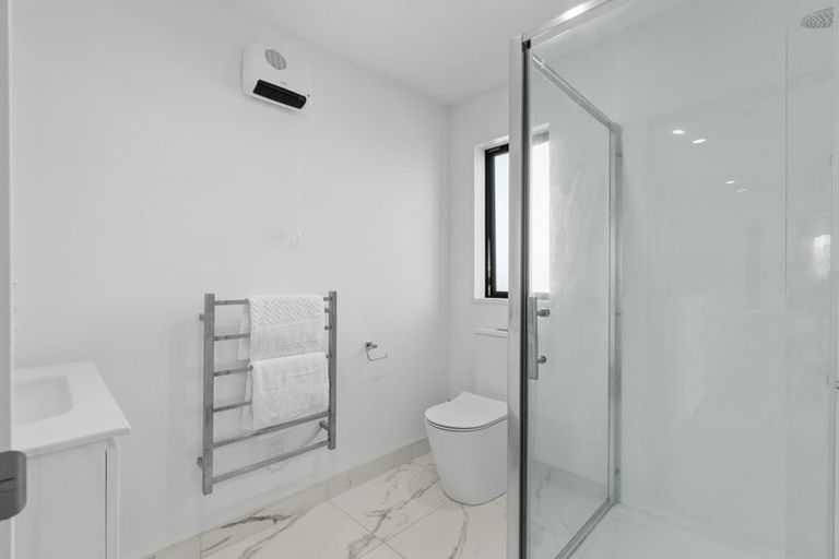 Photo of property in 37d Centennial Avenue, Riccarton, Christchurch, 8041