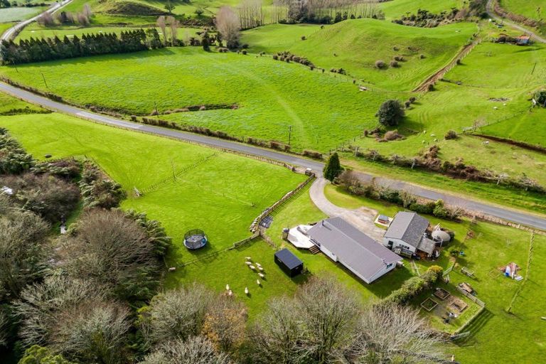 Photo of property in 1288 Richmond Road, Everett Park, Inglewood, 4389