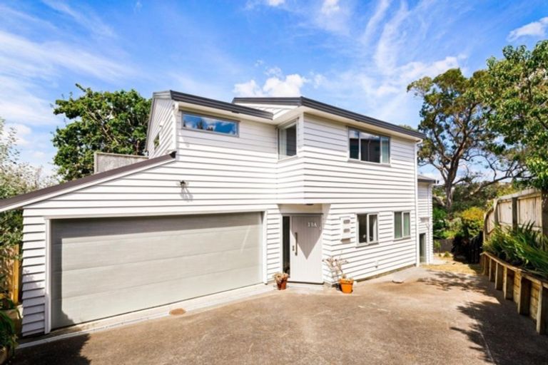 Photo of property in 2/19 Limmer Place, Browns Bay, Auckland, 0632