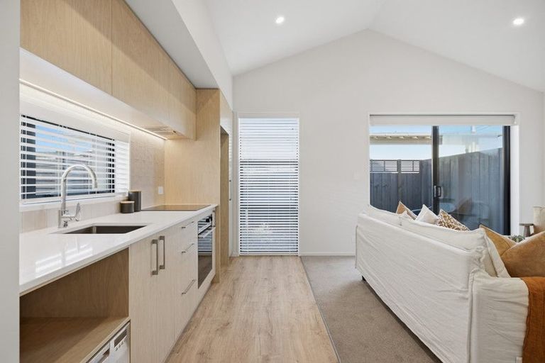 Photo of property in 2 Evatt Street, Bryndwr, Christchurch, 8053