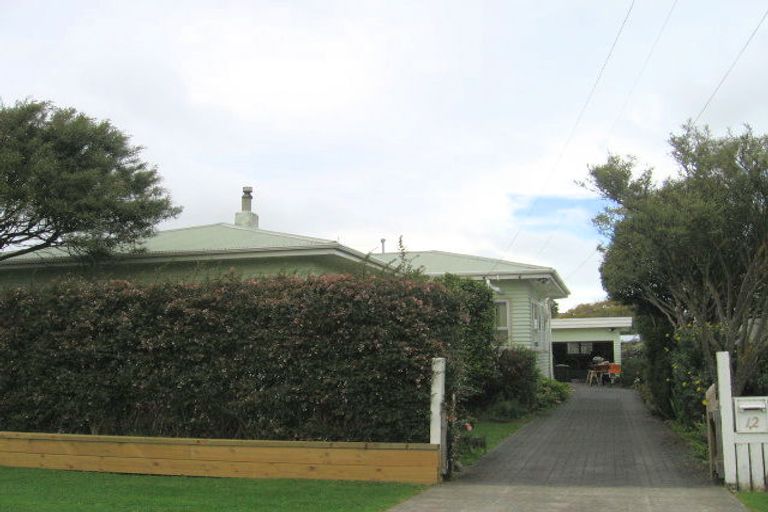 Photo of property in 12 Mclellan Street, Tawa, Wellington, 5028