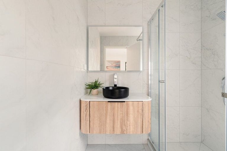 Photo of property in 10/32 Tapuwae Way, Mangere Bridge, 2022