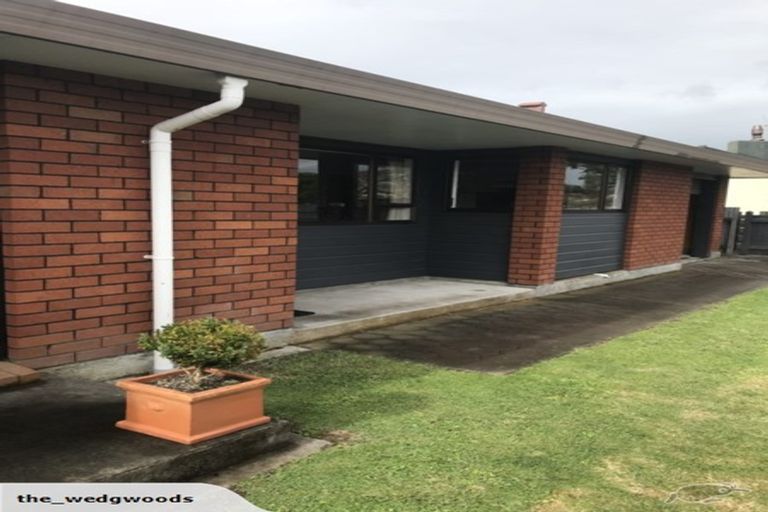 Photo of property in 2/20 Fife Crescent, Tamatea, Napier, 4112