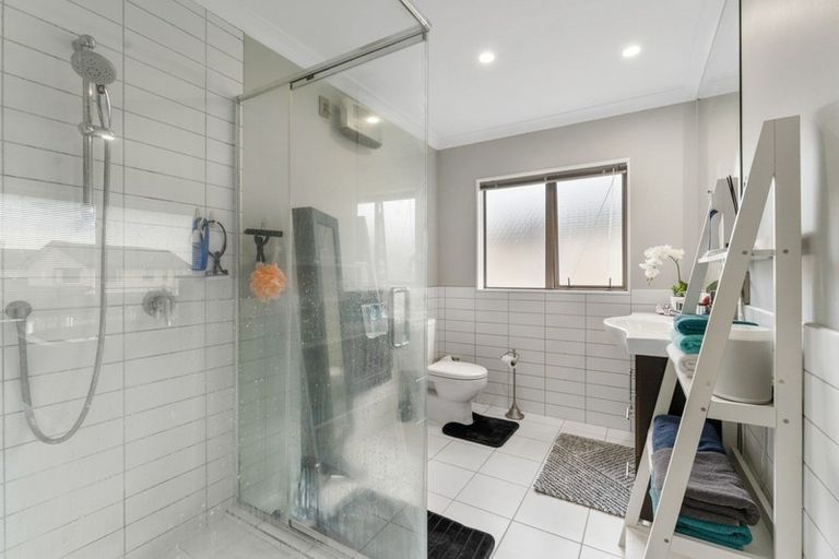 Photo of property in 61 Waterstone Avenue, Paraparaumu, 5032