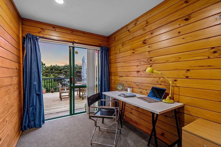 Photo of property in 2/161b Colwill Road, Massey, Auckland, 0614