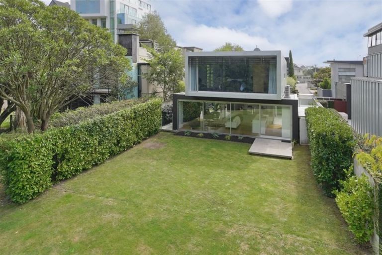 Photo of property in 3 Millbank Lane, Merivale, Christchurch, 8014
