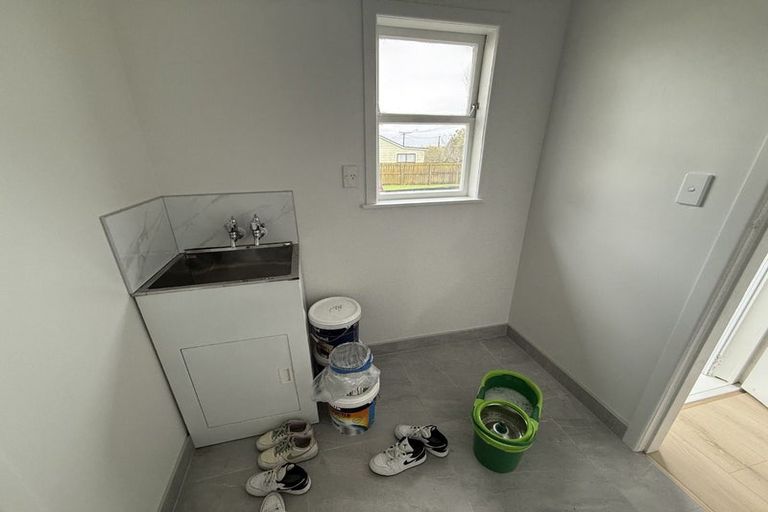 Photo of property in 11 Hooks Road, Manurewa, Auckland, 2102
