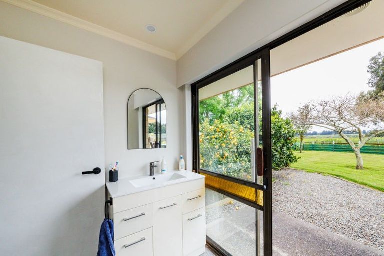 Photo of property in 528 Stoney Creek Road, Kelvin Grove, Palmerston North, 4470