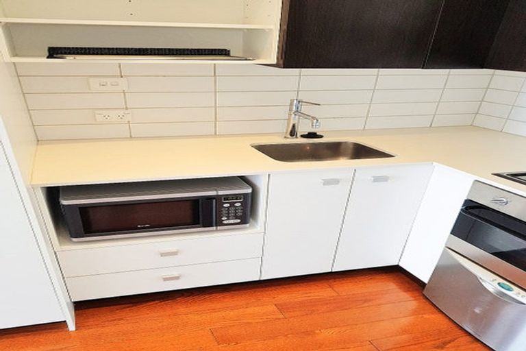 Photo of property in Trinity Apartments, 406/19 College Street, Te Aro, Wellington, 6011