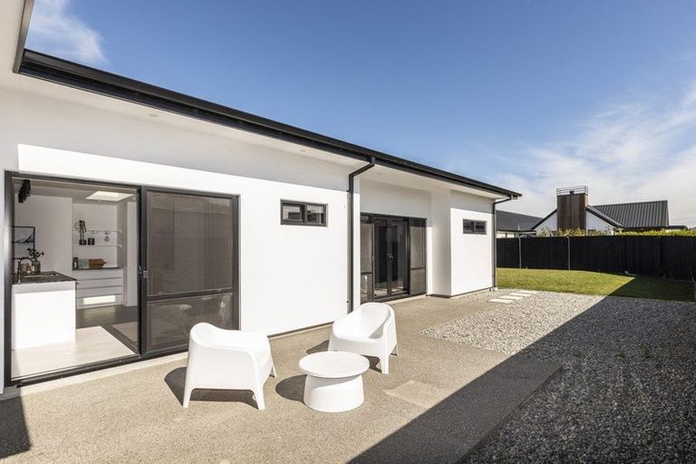 Photo of property in 3 Gerard Place, Rangiora, 7400