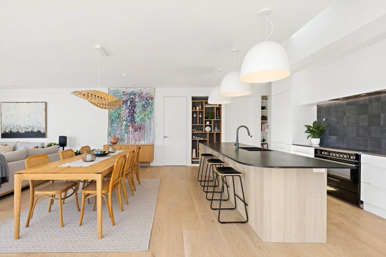 Photo of property in 17 Rangimaarie Crescent, Snells Beach, 0920