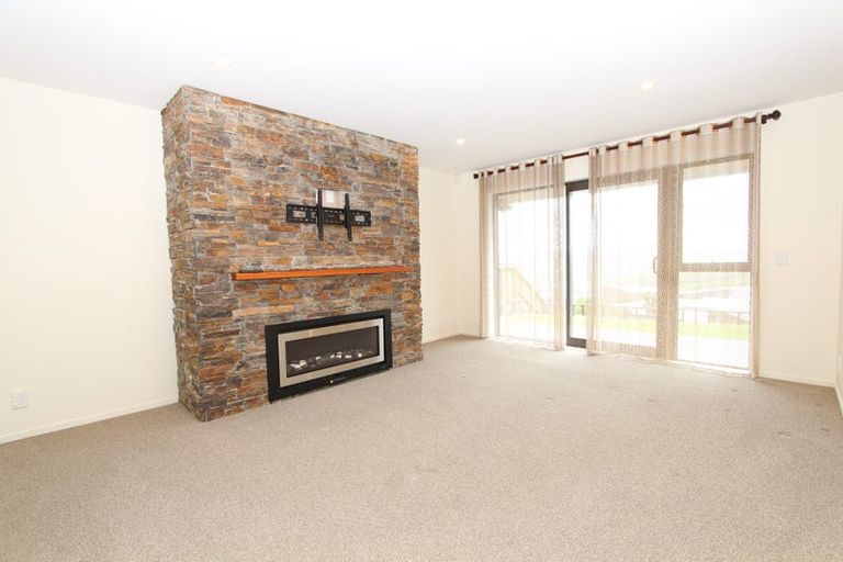 Photo of property in 47 Cedarwood Street, Woodridge, Wellington, 6037