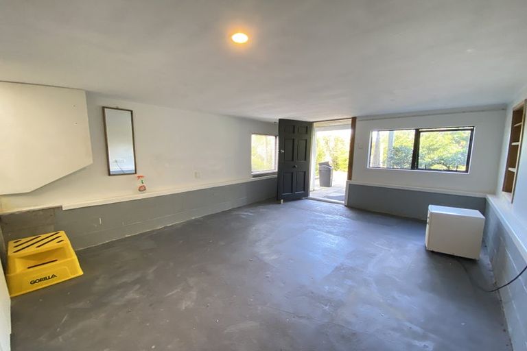 Photo of property in 54 Potter Avenue, Northcote, Auckland, 0627