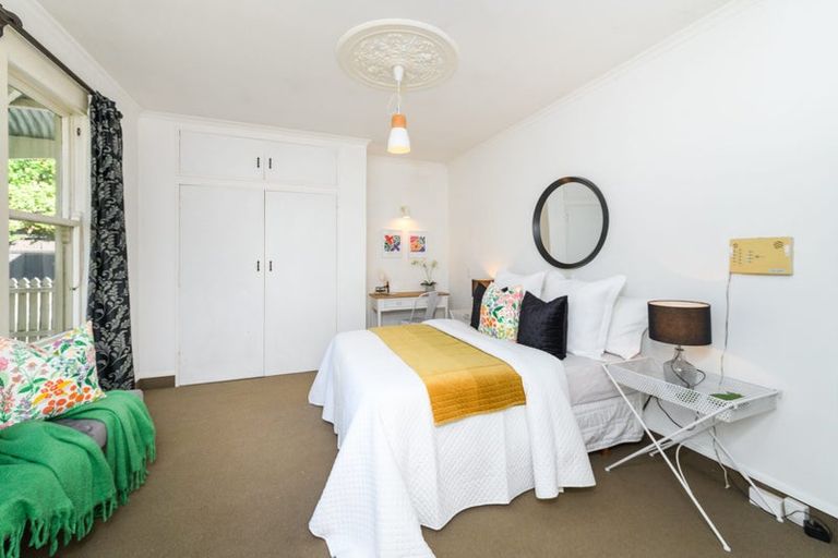 Photo of property in 53 Manson Street, Terrace End, Palmerston North, 4410