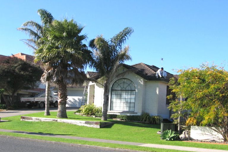 Photo of property in 68 Meadowland Drive, Somerville, Auckland, 2014