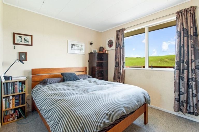 Photo of property in 179 Taiapa Road, Muriwai, Waimauku, 0881