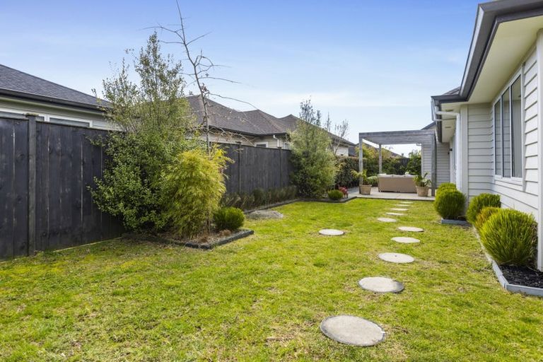 Photo of property in 14 Paso Fino Crescent, Karaka, Papakura, 2113