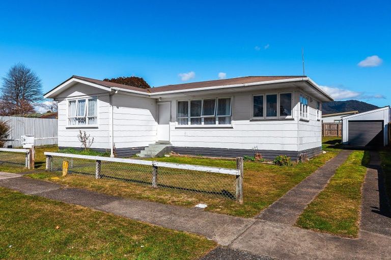 Photo of property in 39 Maria Place, Turangi, 3334
