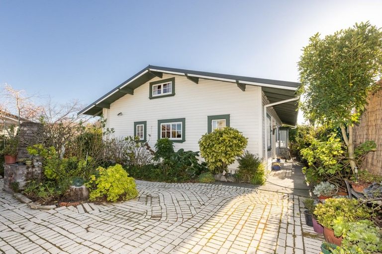 Photo of property in 900 Queen Street East, Parkvale, Hastings, 4122