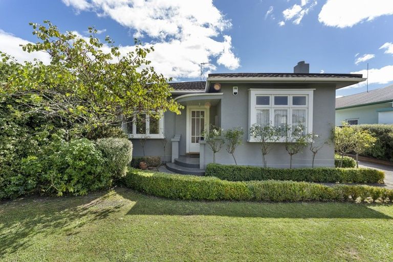 Photo of property in 38 Guy Avenue, Takaro, Palmerston North, 4410