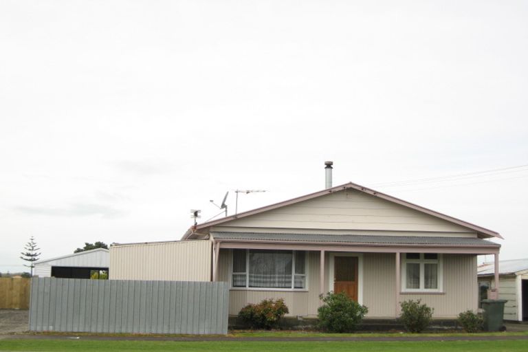 Photo of property in 80 Browne Street, Waitara, 4320