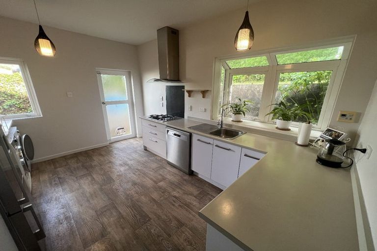 Photo of property in 162 Sutherland Road, Lyall Bay, Wellington, 6022