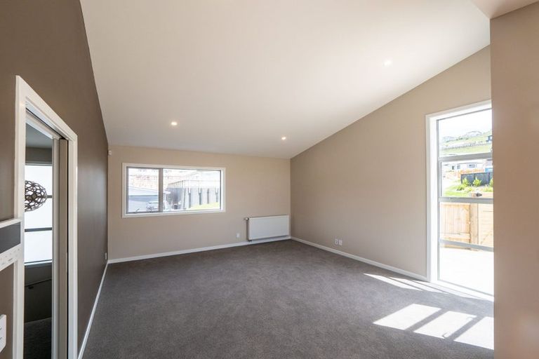 Photo of property in 165 Amesbury Drive, Churton Park, Wellington, 6037