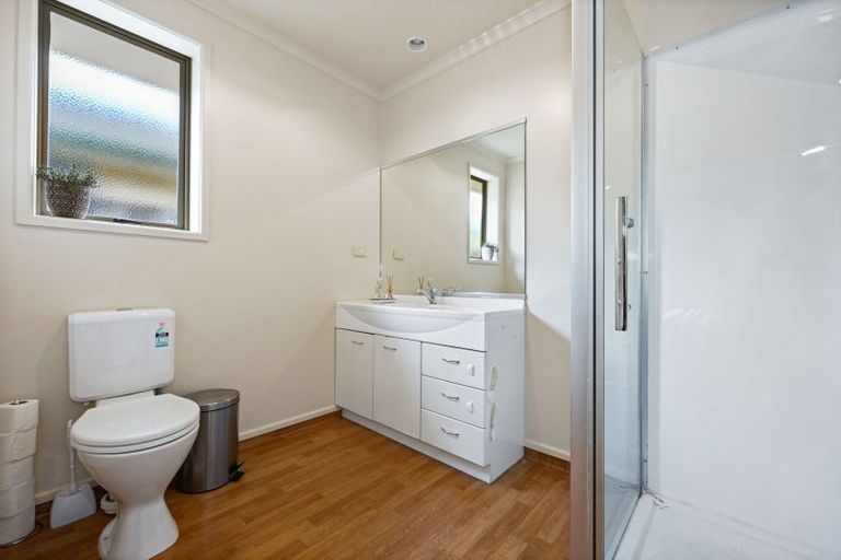 Photo of property in 6 Locksley Lane, Hamilton East, Hamilton, 3216