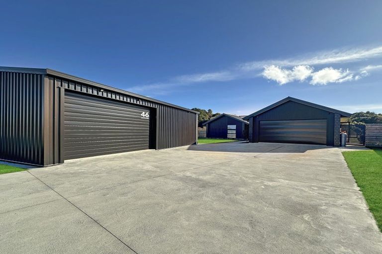 Photo of property in 46 Montgomery Crescent, Kinloch, Taupo, 3377