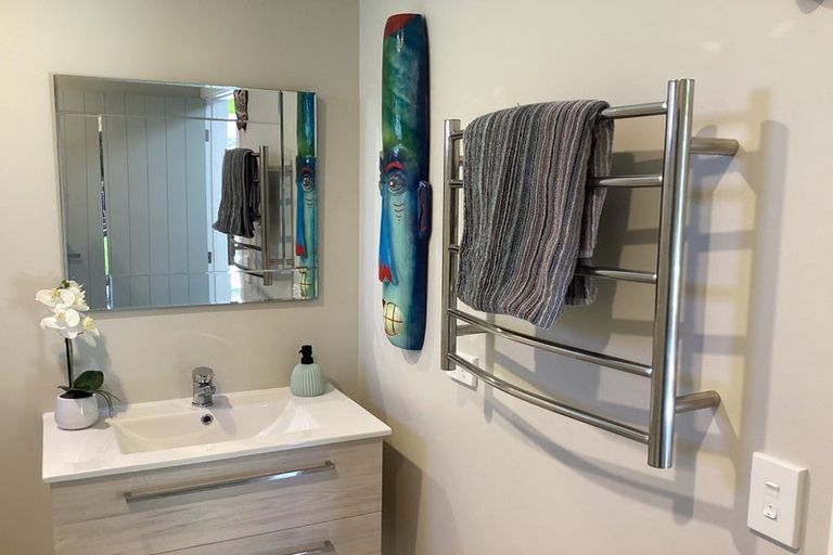 Photo of property in 17 Hinaki Street, Inner Kaiti, Gisborne, 4010