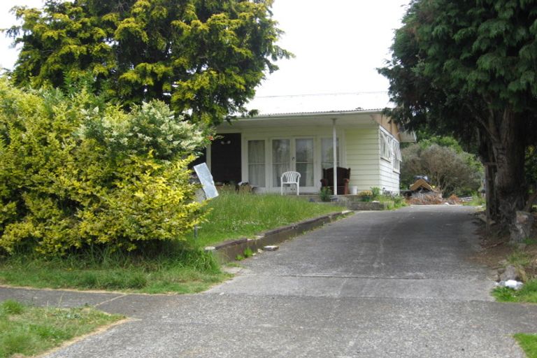 Photo of property in 3 Crawford Avenue, Mangere Bridge, Auckland, 2022