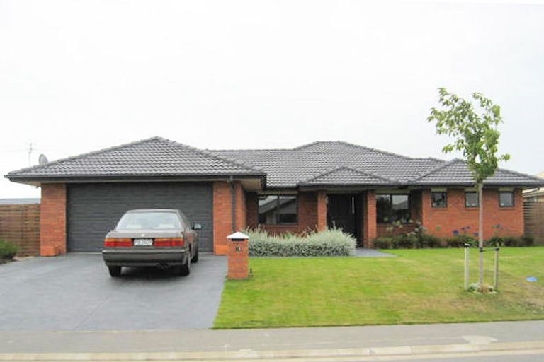 Photo of property in 16 Vasari Grange, Rolleston, 7614