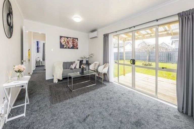 Photo of property in 5 Reyland Close, Weymouth, Auckland, 2103