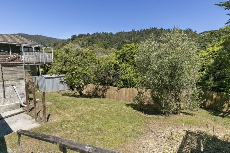 Photo of property in 46 Moores Valley Road, Wainuiomata, Lower Hutt, 5014
