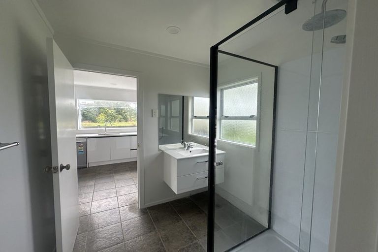 Photo of property in 853 Glenbrook Road, Kingseat, Pukekohe, 2679