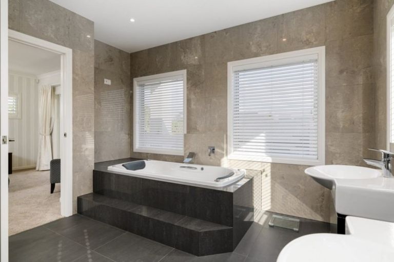 Photo of property in 25 Pacific Park Way, Papamoa Beach, Papamoa, 3118