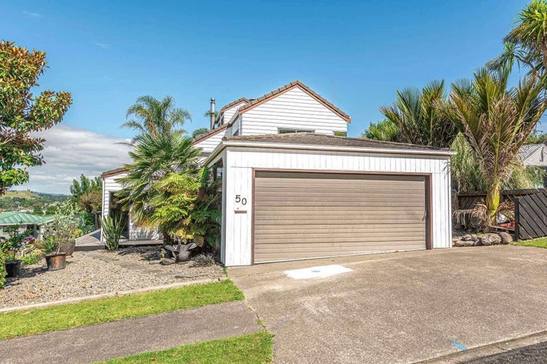 Photo of property in 50 Parkdale Drive, Aramoho, Whanganui, 4500