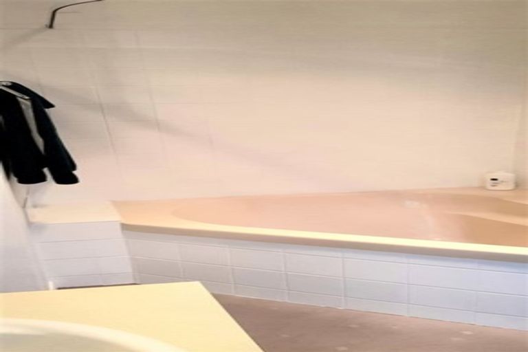 Photo of property in 3 Huia Road, Raumati Beach, Paraparaumu, 5032