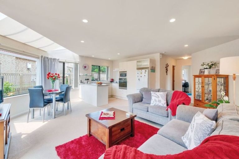 Photo of property in 28/169 Sturges Road, Henderson, Auckland, 0612