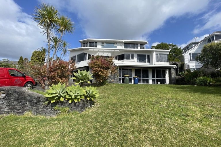 Photo of property in 19 Calypso Place, Rothesay Bay, Auckland, 0630